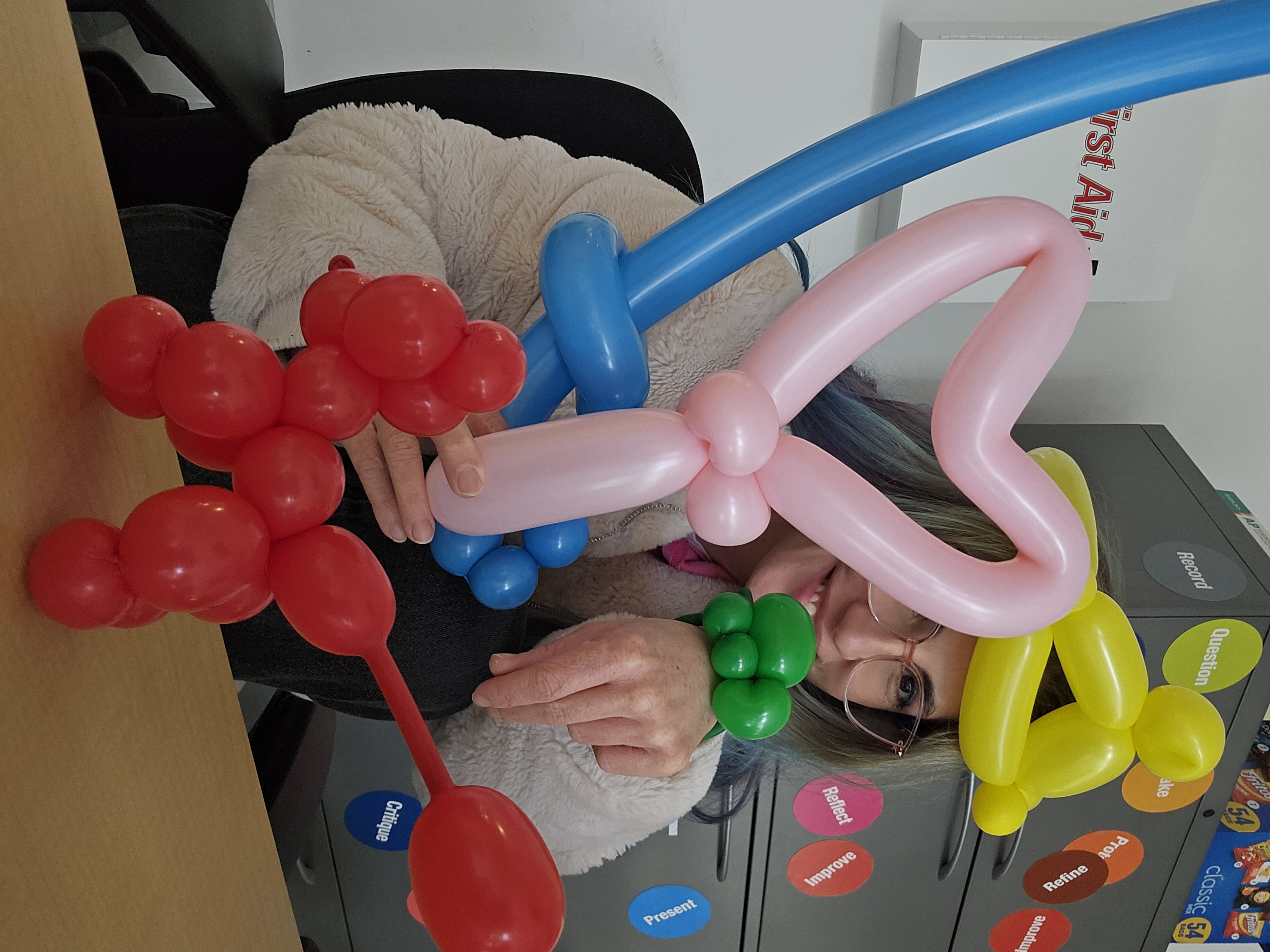 Balloon twisting